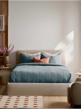 Quince Lightweight European Linen Box Quilt King/Cal King Ocean